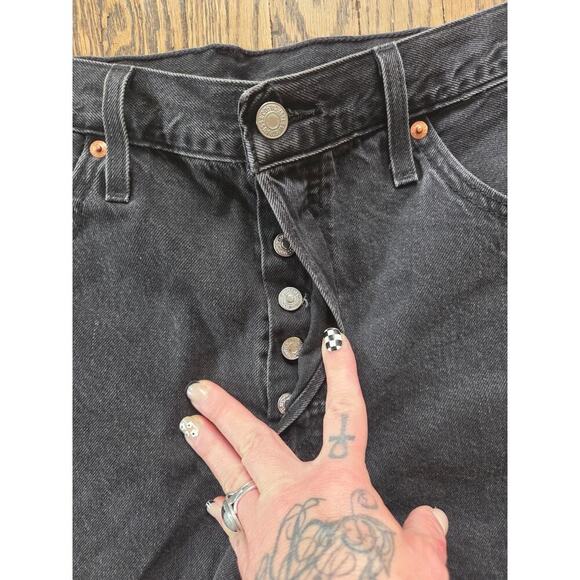Levi's 501 Button Fly Jean Shorts Womens Size 30w or 8-10 Black NWOT High Rise - Picture 2 of 5
